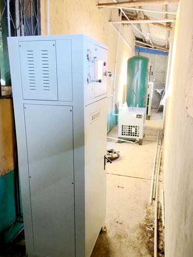 長沙湘麓環(huán)保科技有限公司,長沙湘麓臭氧機(jī),長沙食品廠臭氧消毒機(jī),長沙臭氧發(fā)生器,污水處理臭氧設(shè)備
