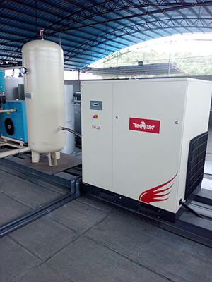 長沙湘麓環(huán)?？萍加邢薰?長沙湘麓臭氧機(jī),長沙食品廠臭氧消毒機(jī),長沙臭氧發(fā)生器,污水處理臭氧設(shè)備